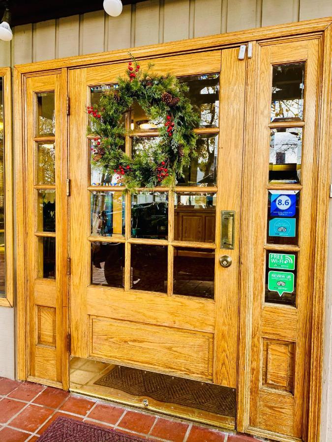 Coachman Inn Oak Harbor Exterior foto