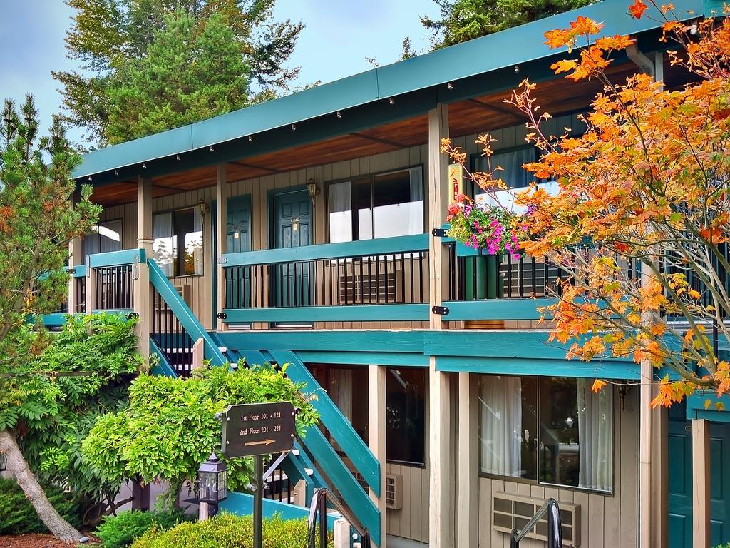 Coachman Inn Oak Harbor Exterior foto